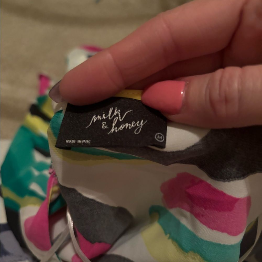 Colorful blouse - Picture 2 of 3
